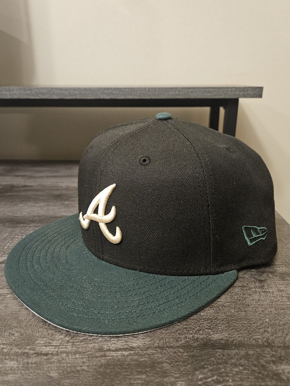New Era Atlanta 'A' Fitted Cap - Black & Forest Green Size 7.5